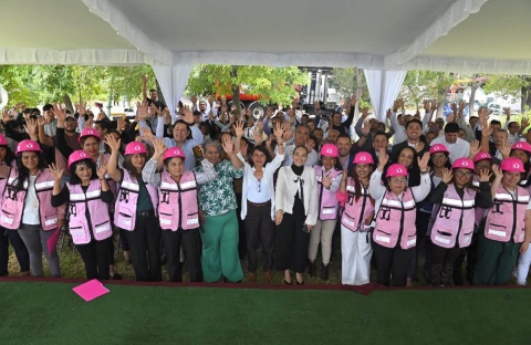 CASCOS ROSAS TOMAN PROTESTA EN TLALNEPANTLA: UN PASO ADELANTE POR EL AGUA Y LA EQUIDAD DE GÉNERO